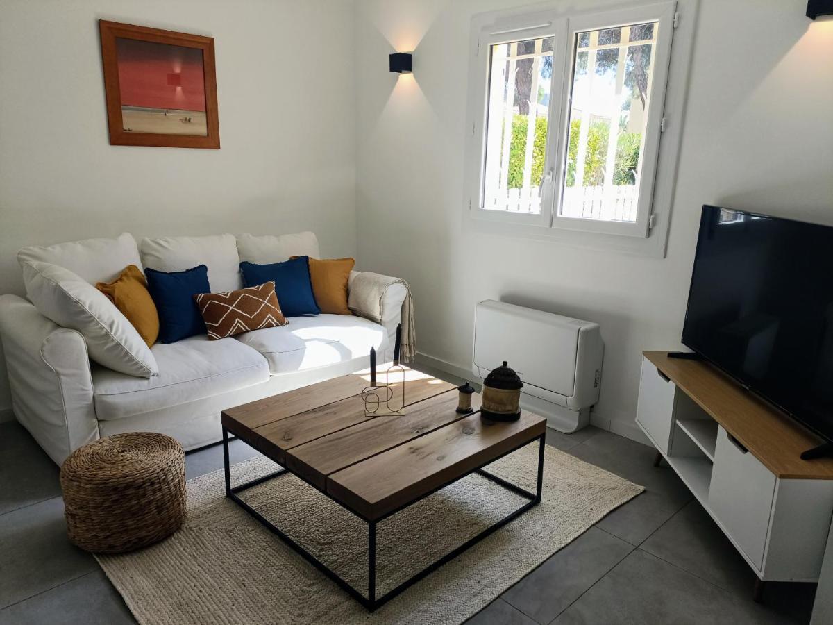 Belle Maison Mitoyenne De Standing Fréjus Kültér fotó