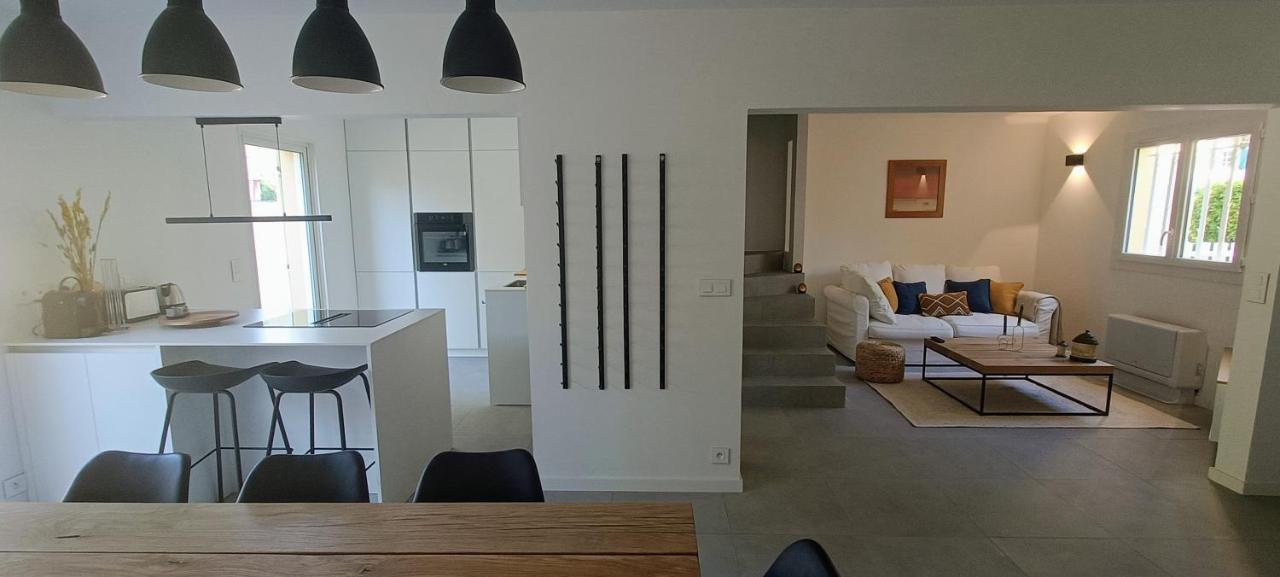 Belle Maison Mitoyenne De Standing Fréjus Kültér fotó